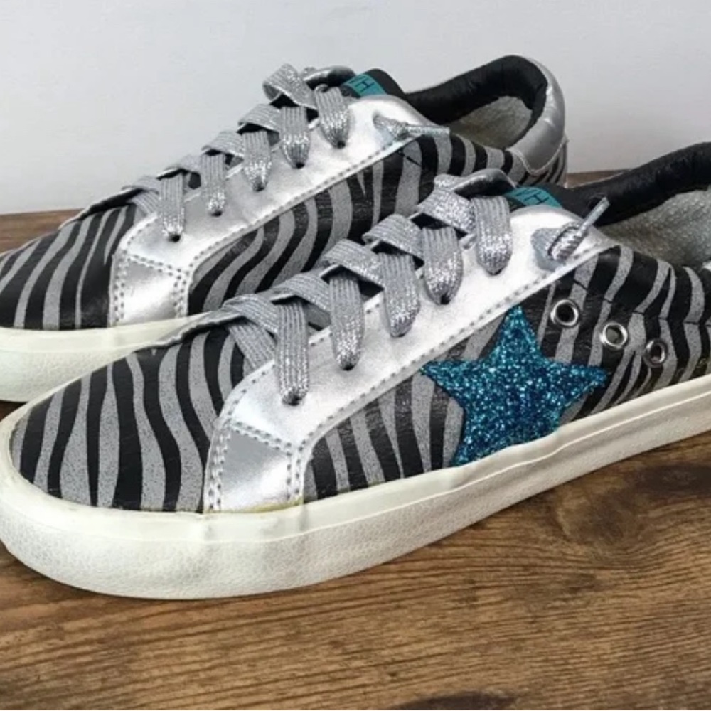 Vintage Havana Electric Zebra Gray Black NEW size 8 sneakers